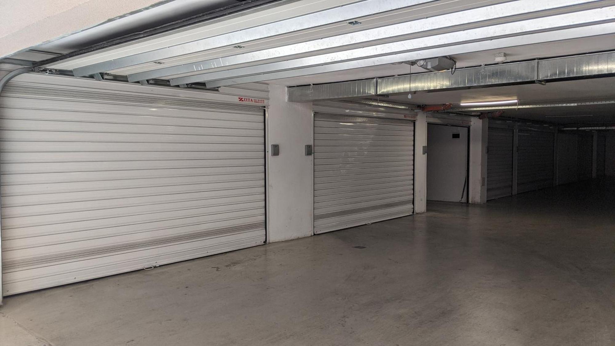 Lux 2 Central Apartment With Garage Plovdiv Bagian luar foto