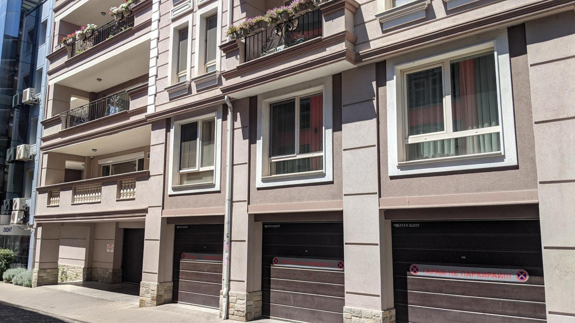 Lux 2 Central Apartment With Garage Plovdiv Bagian luar foto